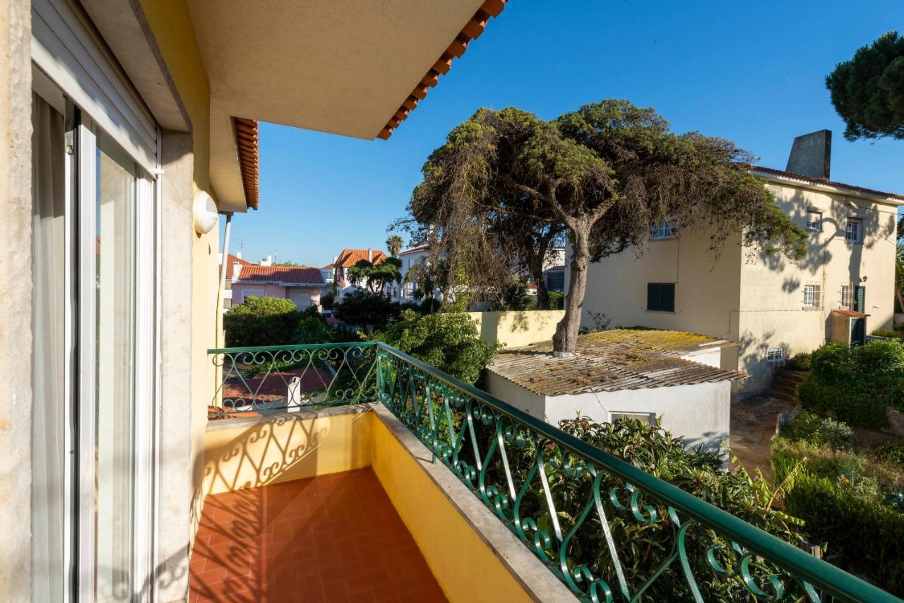 The Yellow House Cascais Exterior photo